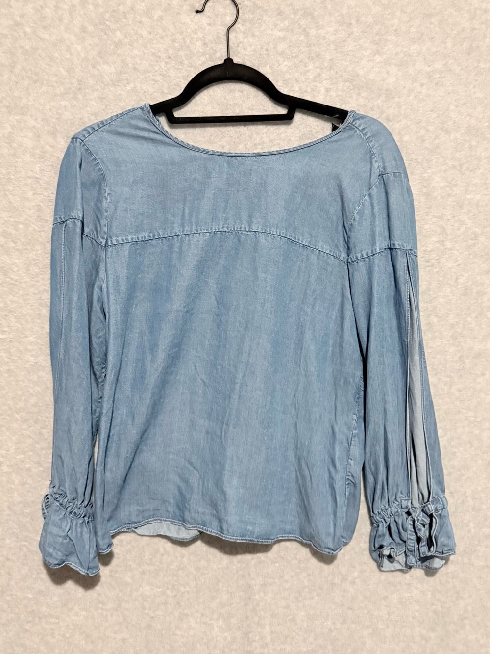 Banana Republic Light Blue Chambray Peasant Blouse